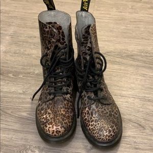 Dr marten women boots